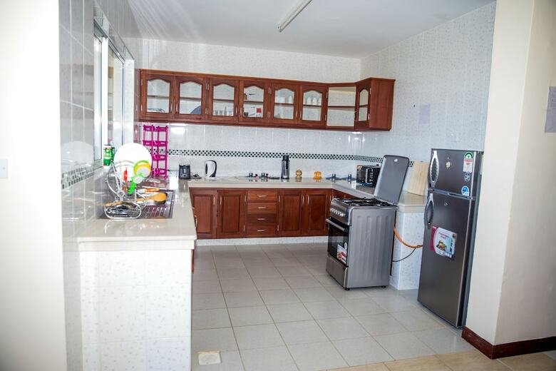 Apartamentos Safiri Kenya Home