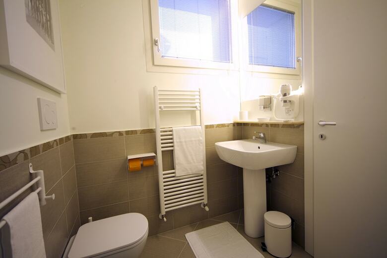 B&B Villa Pini - Near G7