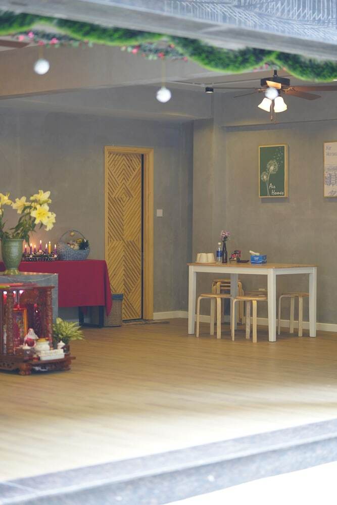 Aparthotel Hotel Airhomes