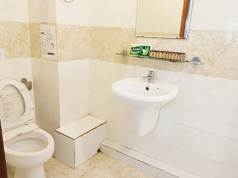 Aparthotel M-h Apartment Hotel