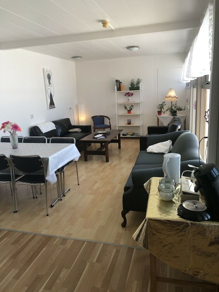 Hotel Vestmannsvatn Guesthouse