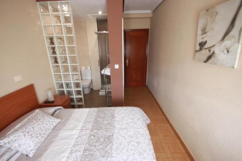Hostal Sanpatiel