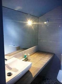 Hostal La Vi�a