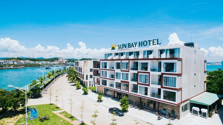 Sun Bay Hotel