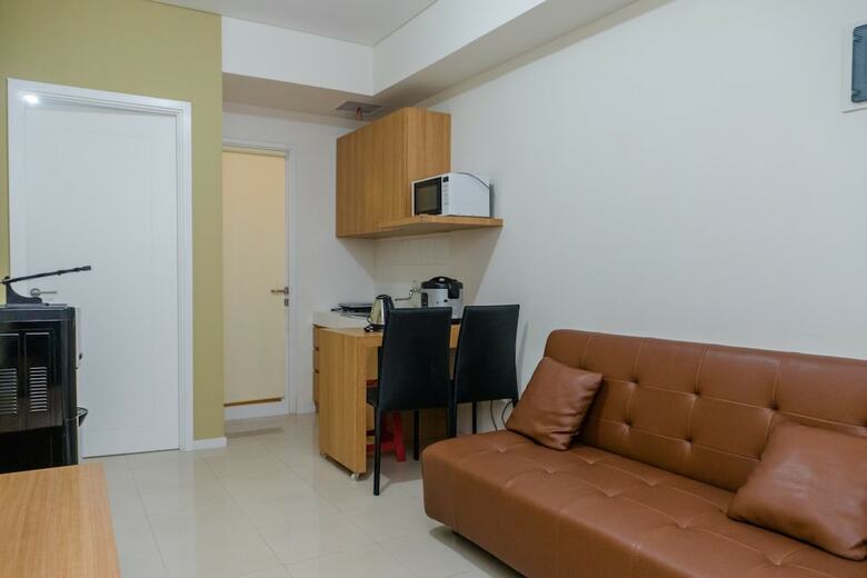 Apartamentos Comfy 2br With Sofa Bed At Parahyangan Residence