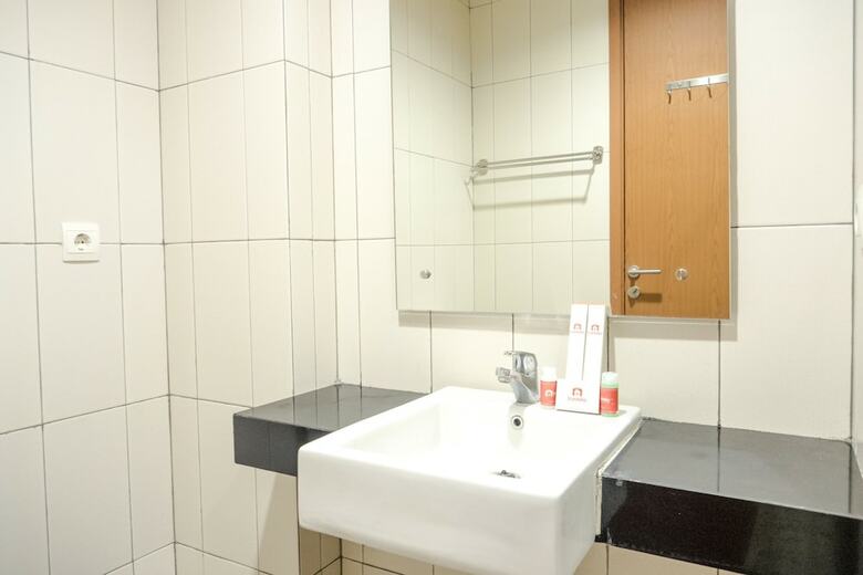 Classic Studio At Dago Suites Apartment