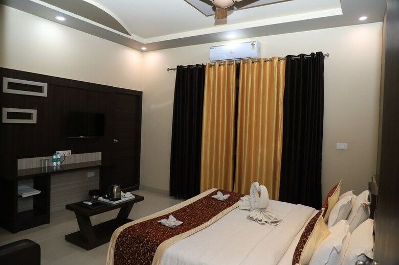 Hotel Pushkar Legacy