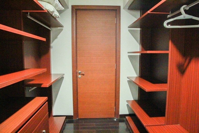 Luxurious 4br Essence Dharmawangsa Apartment