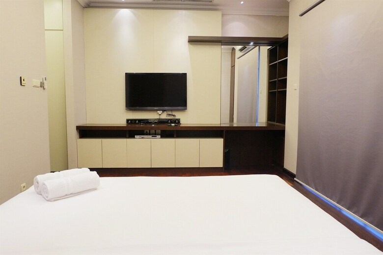Luxury 2br The Bellezza Apartment With City View