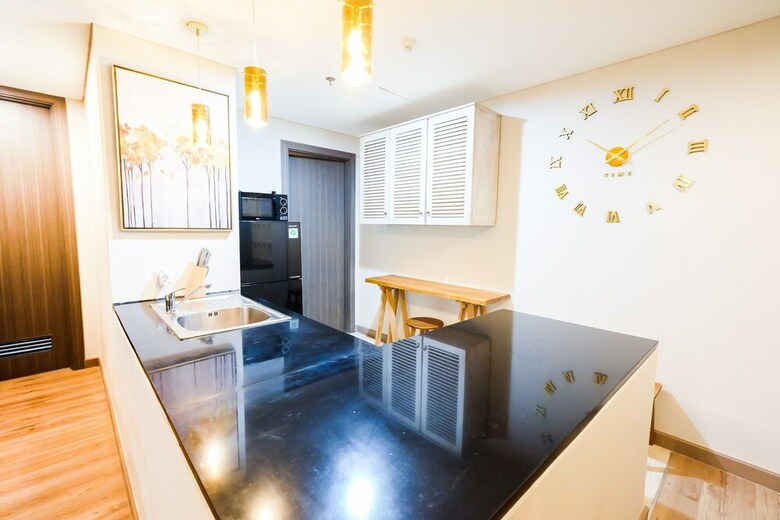 Luxurious 2br St. Moritz Puri Apartment With Private Lift