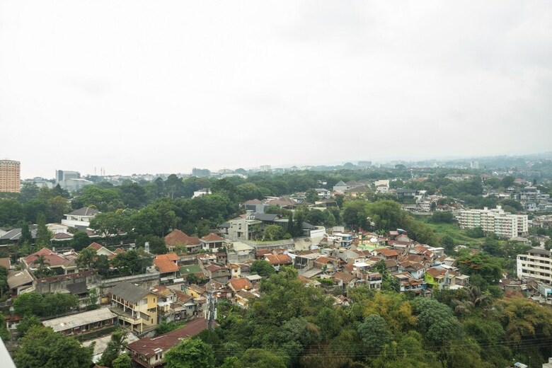 Spacious Mountain View 2br Apartment At Parahyangan Residence
