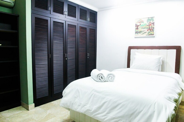 Classy 2br With Sofa Bed Park Royale Apartment