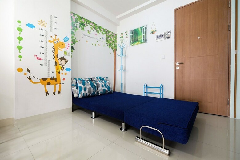 Spacious 1br The Oak Apartment Near Kelapa Gading