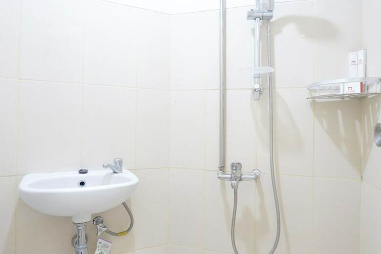 Comfy Studio Apartment At Pavilion Permata With City View