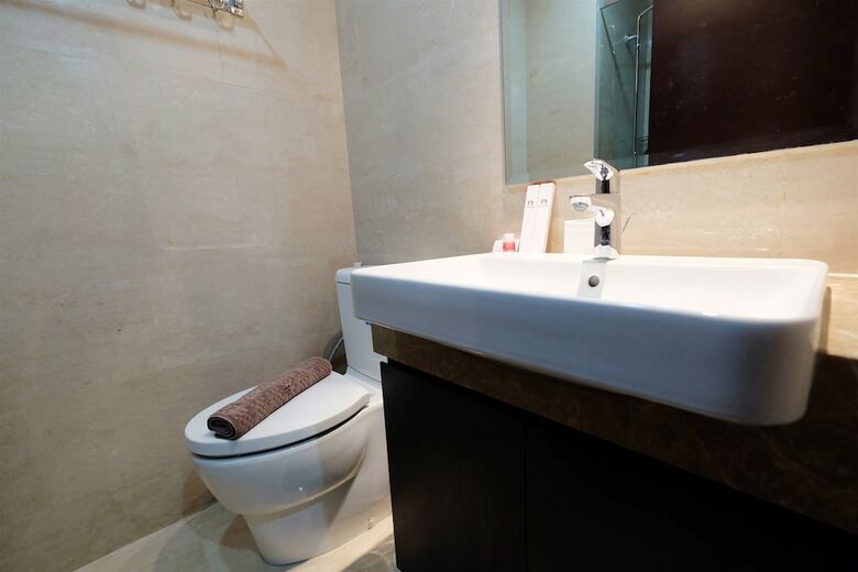 Homey Studio Menteng Park Apartment