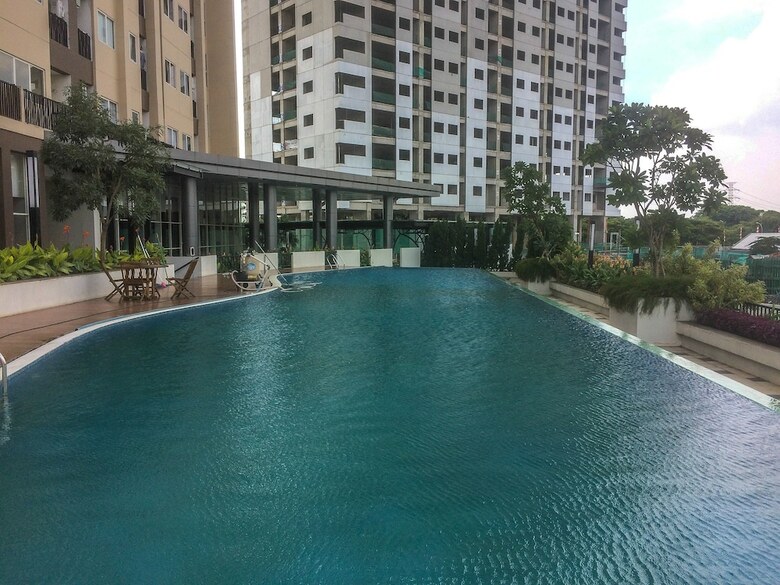 Minimalist Studio The Oasis Apartment Cikarang