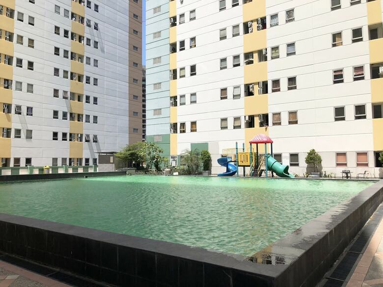 Homey 2br Apartment At Puncak Permai With Pool View