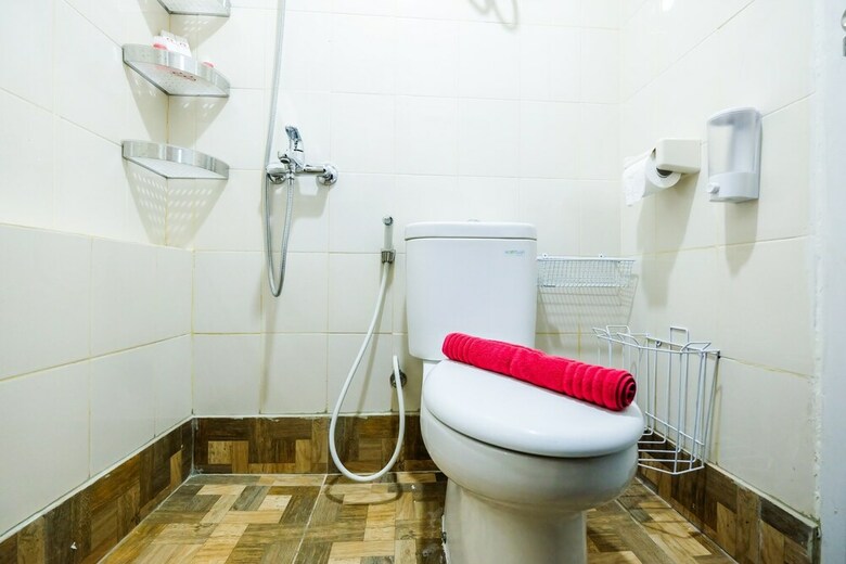 Classic 2br Bassura City Apartment