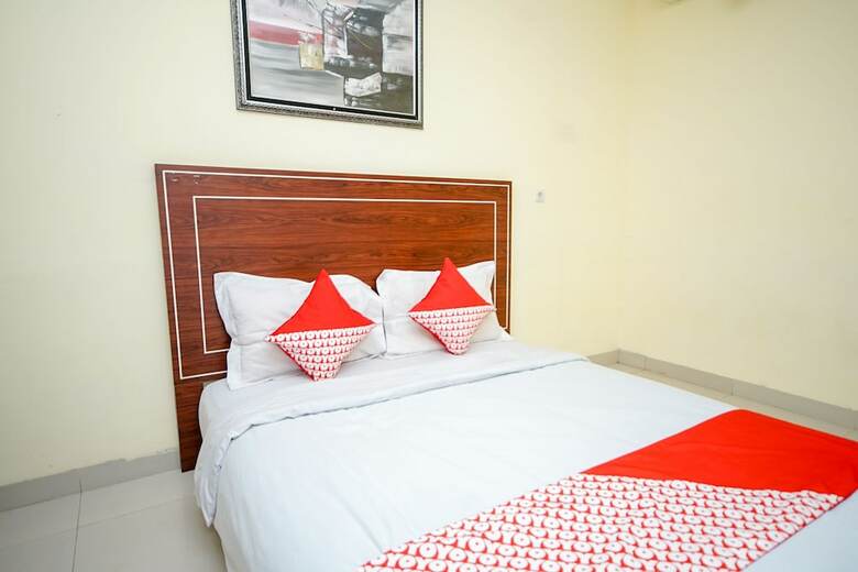 Hostal Oyo 322 Maleo Residence Palembang I