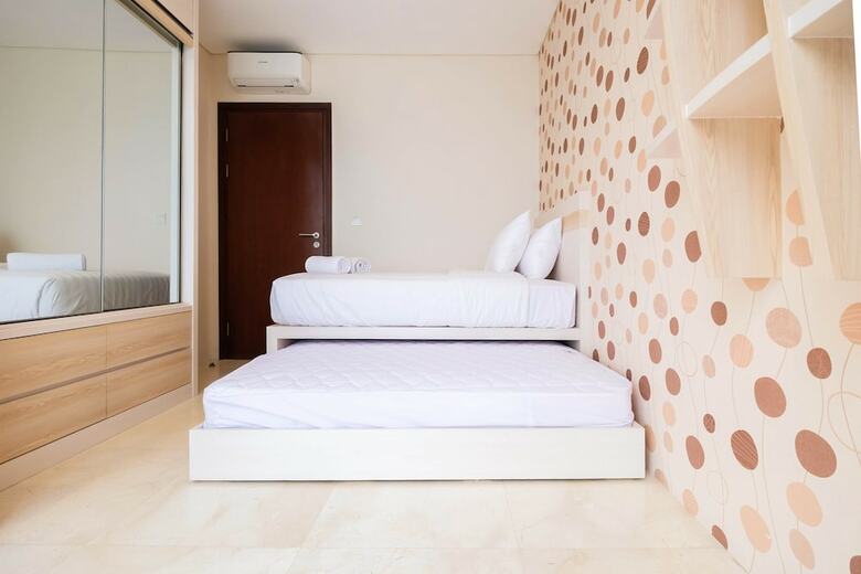 2br Cozy And Modern L'avenue Apartment