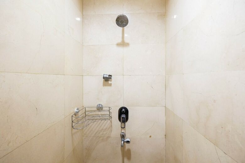 2br Cozy And Modern L'avenue Apartment