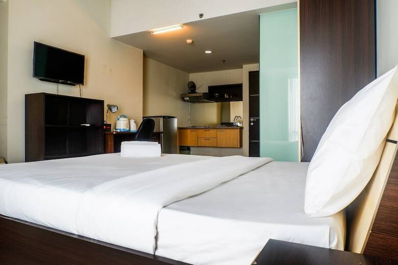 Studio Suite Room At The Square Apartment