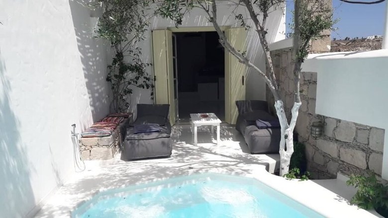 Aparthotel Thalassitra Private Pool Suites & Spa