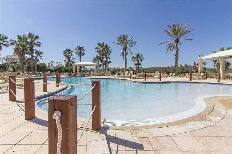 Cinnamon Beach Nautilus Ocean Front - Six Bedroom Condo
