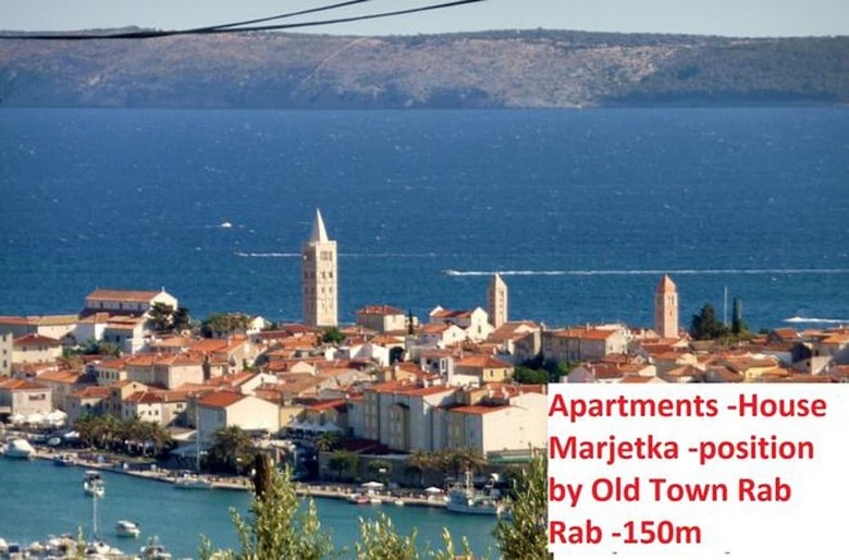 Apartamentos Holiday House Perkic Mm