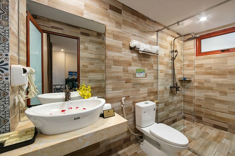 Tam Coc Holiday Hotel & Villa