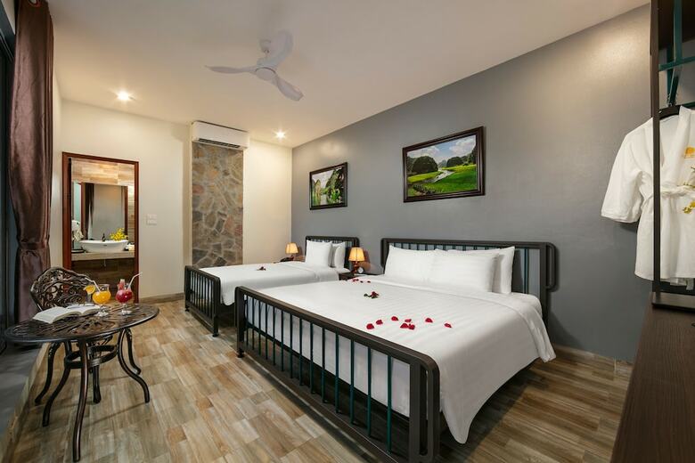 Tam Coc Holiday Hotel & Villa