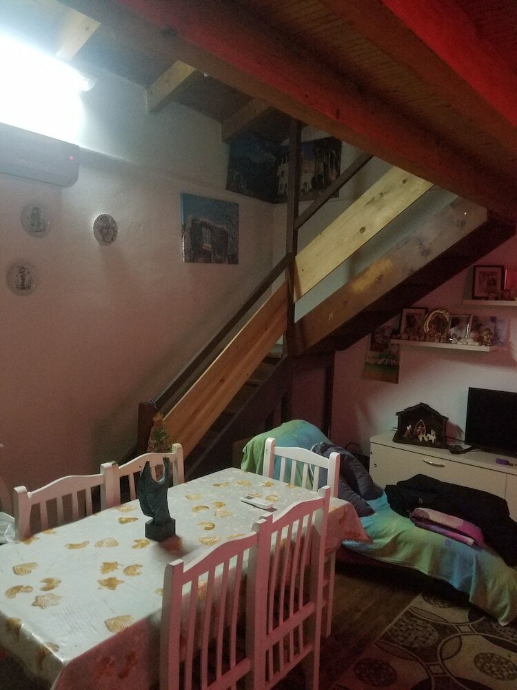 Hostal Bulldog Hostel & Club