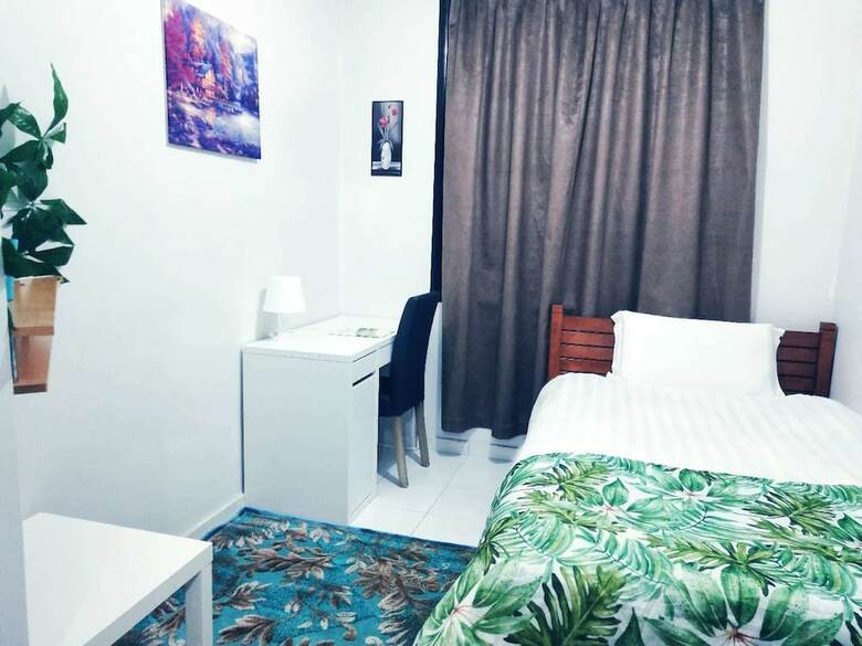 Hostal Blue And White House