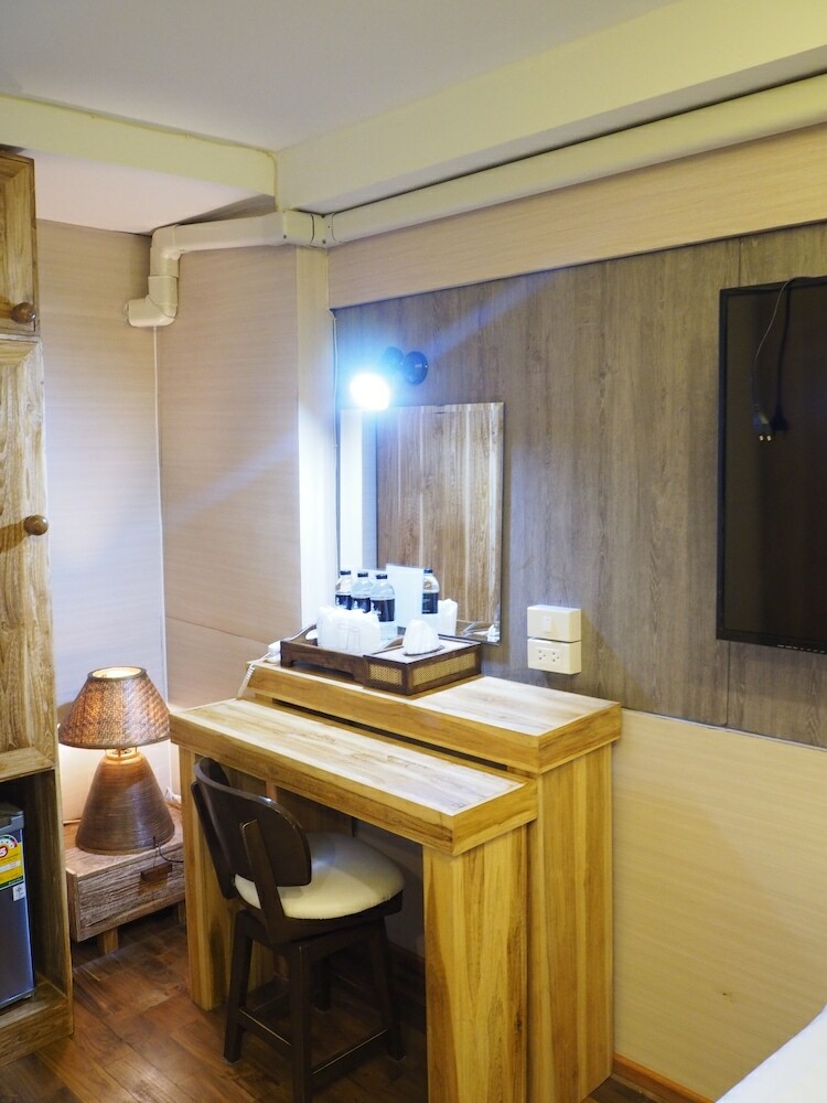 Sleep Walker Hotel Nawarat Bridge