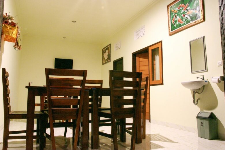 Hostal Medal Jaya Hostel & Room