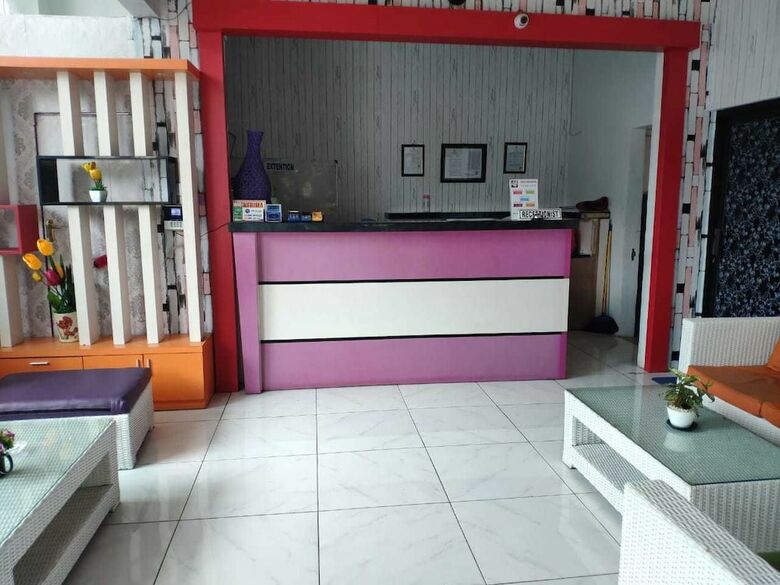 Bed & Breakfast Hotel Boegenviel Syariah
