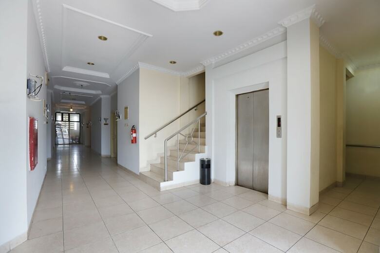Hostal Oyo 297 45 Residence
