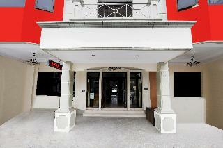 Hostal Oyo 297 45 Residence