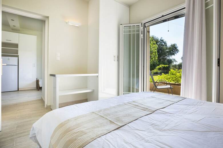 Olive Grove Studios & Apartments