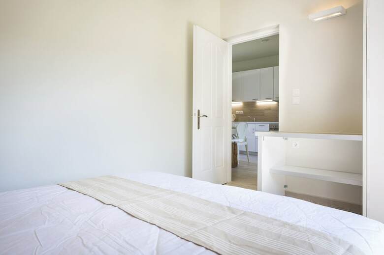 Olive Grove Studios & Apartments