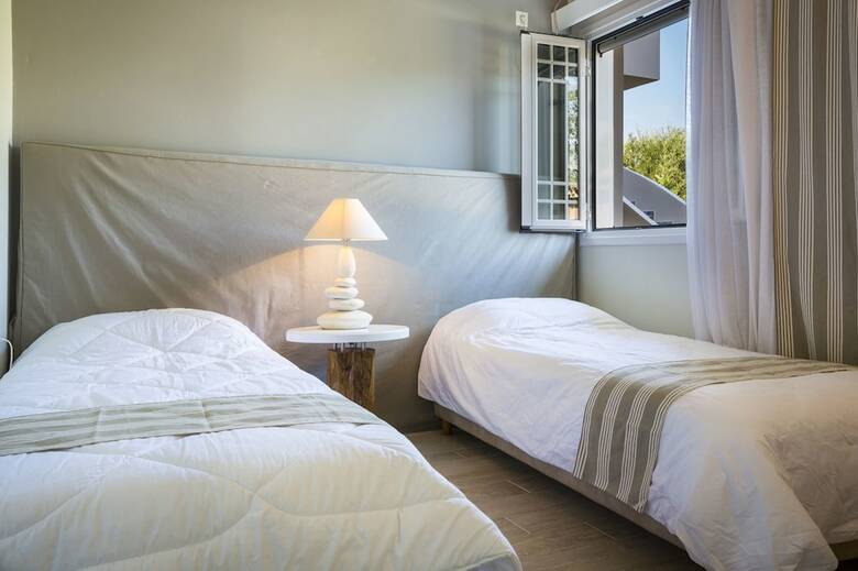 Olive Grove Studios & Apartments