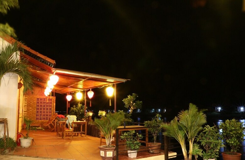 Hotel Phong Nha Coco Riverside Homestay