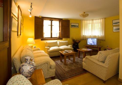 Hotel La Casona De Mestas