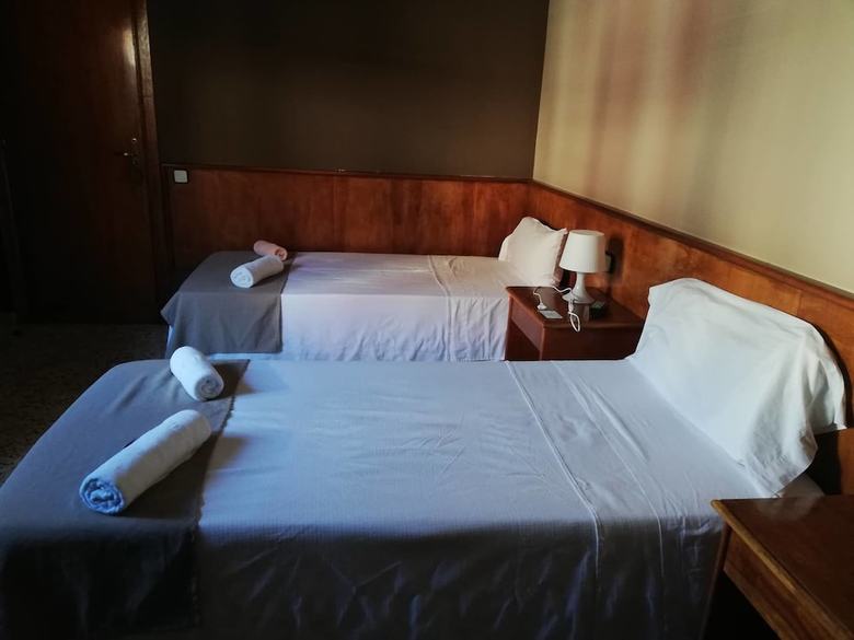 Hostal Can Baral�la