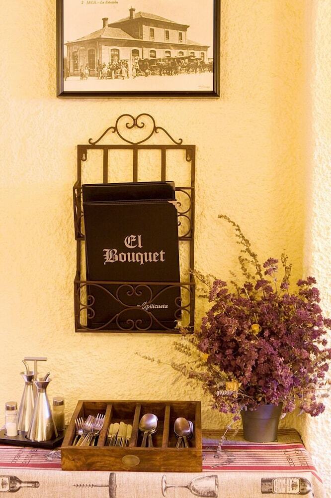 Hostal El Bouquet