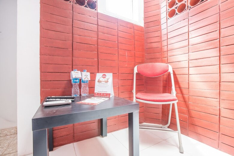 Hostal Oyo 332 Residence G17