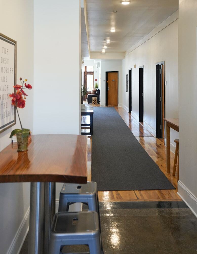 Hostal Scenic City Hostel