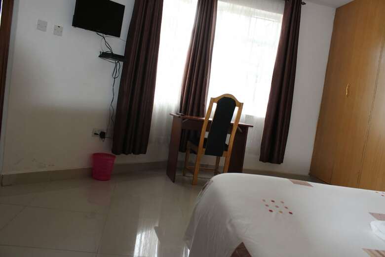 Hotel Salient Home Stay