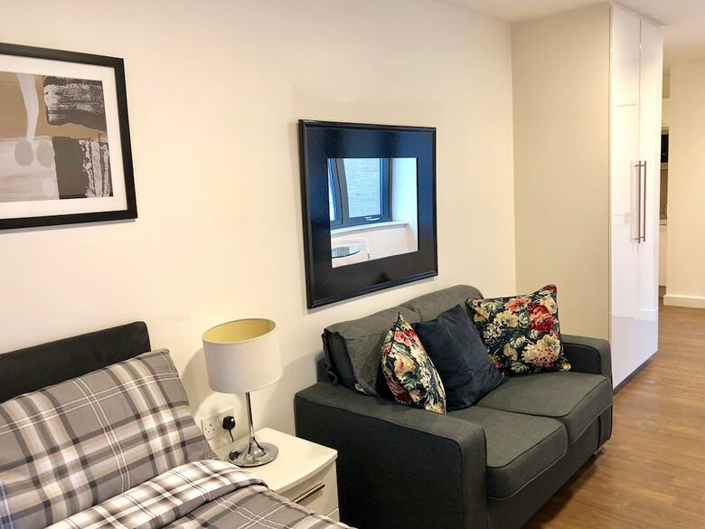 Apartamentos City Short Stays Tower Hill Studios