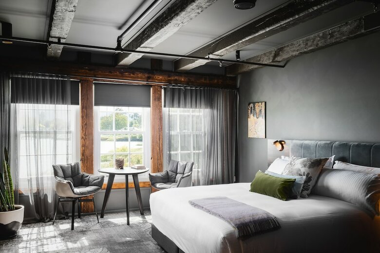 Hotel Stillwater Seven
